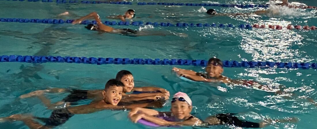 Bukan Sekadar Latihan! Embun Pagi Swimming Club Pacu Mental dan Teknik Atlet di Kolam Bulungan
