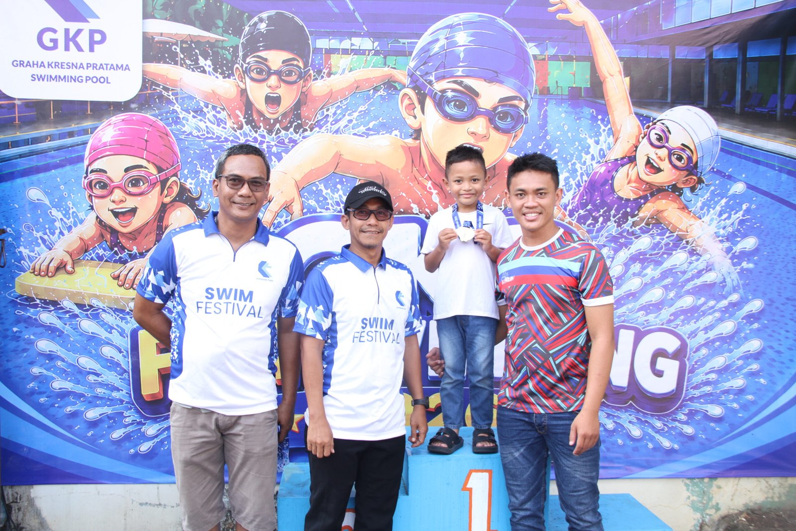 Banjir Medali di Bekasi! 29 Atlet Embun Pagi Swimming Club Antar Klub Raih Juara Umum GKP Fun Swimming 2026 Banjir Medali di Bekasi! 29 Atlet Embun Pagi Swimming Club Antar Klub Raih Juara Umum GKP Fun Swimming 2026